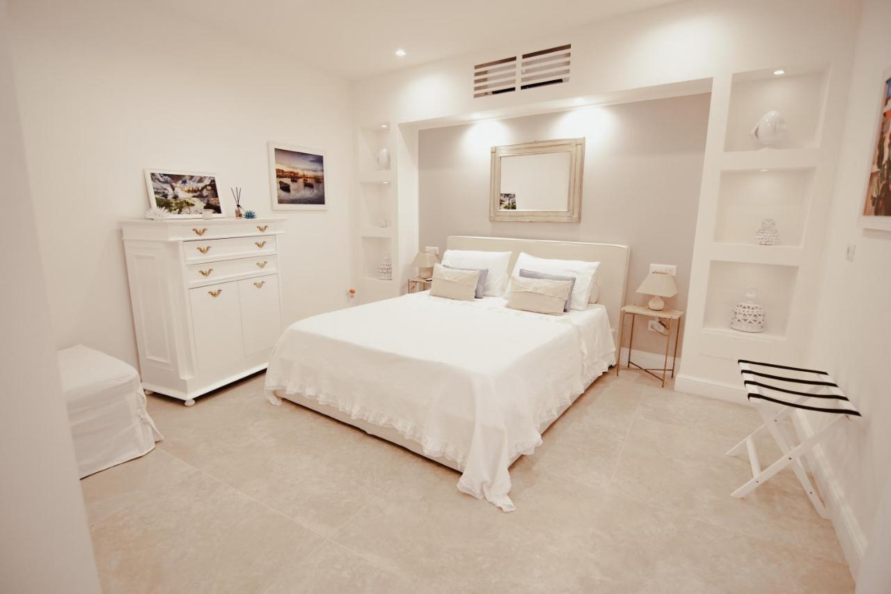 Porta Piccola Luxury Guest house
