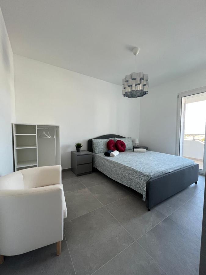 The #4 Howme Apartment *