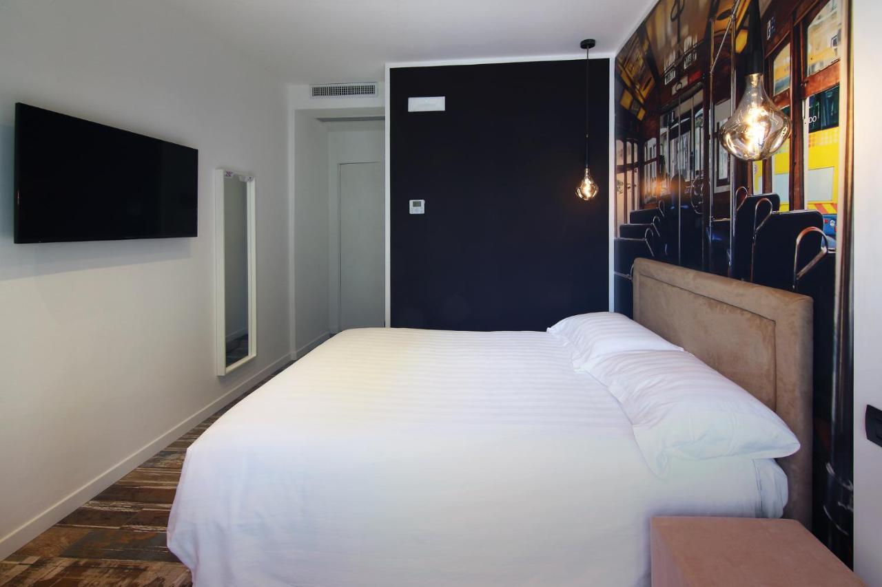 Interno 7 * Bari