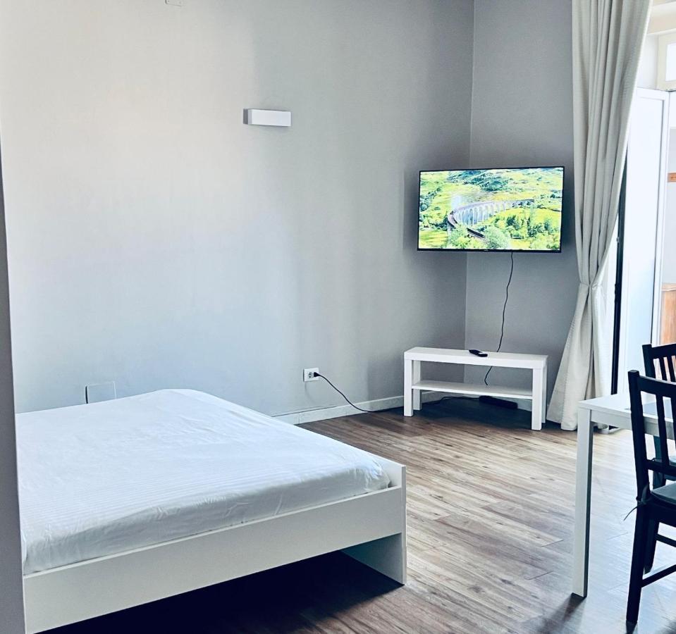 Station Apartment