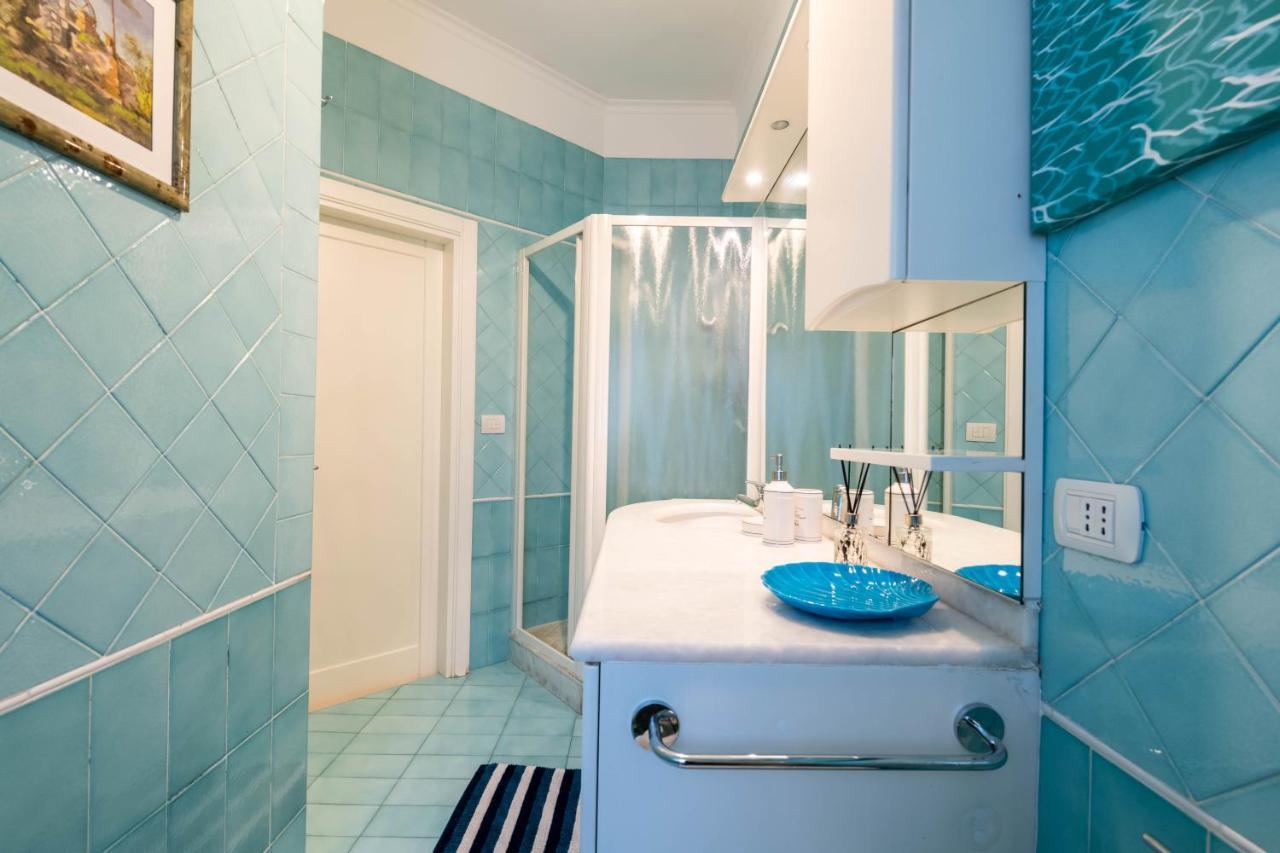 Modern To Relax In The Center Apartment Bari