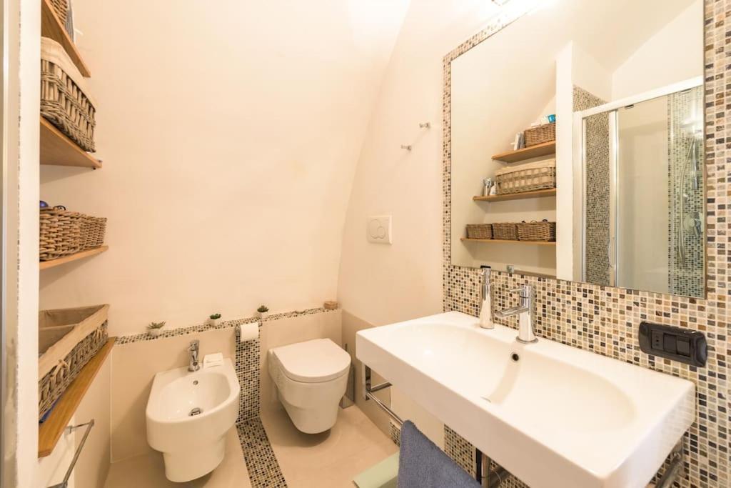 Apartment Traditional In Old