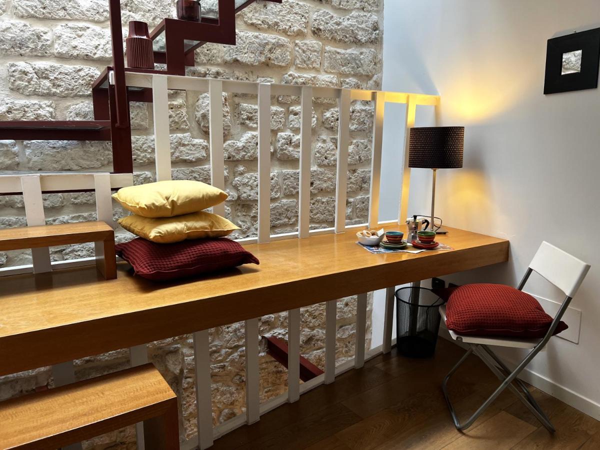 Palazzo Barone,nel Cuore Del Borgo Antico. Apartment *