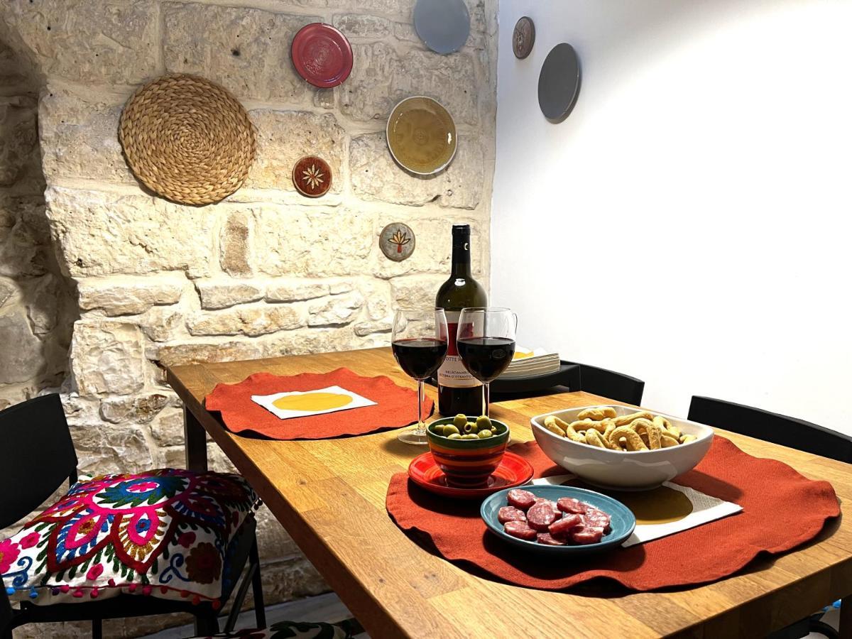 Apartment Palazzo Barone,nel Cuore Del Borgo Antico.