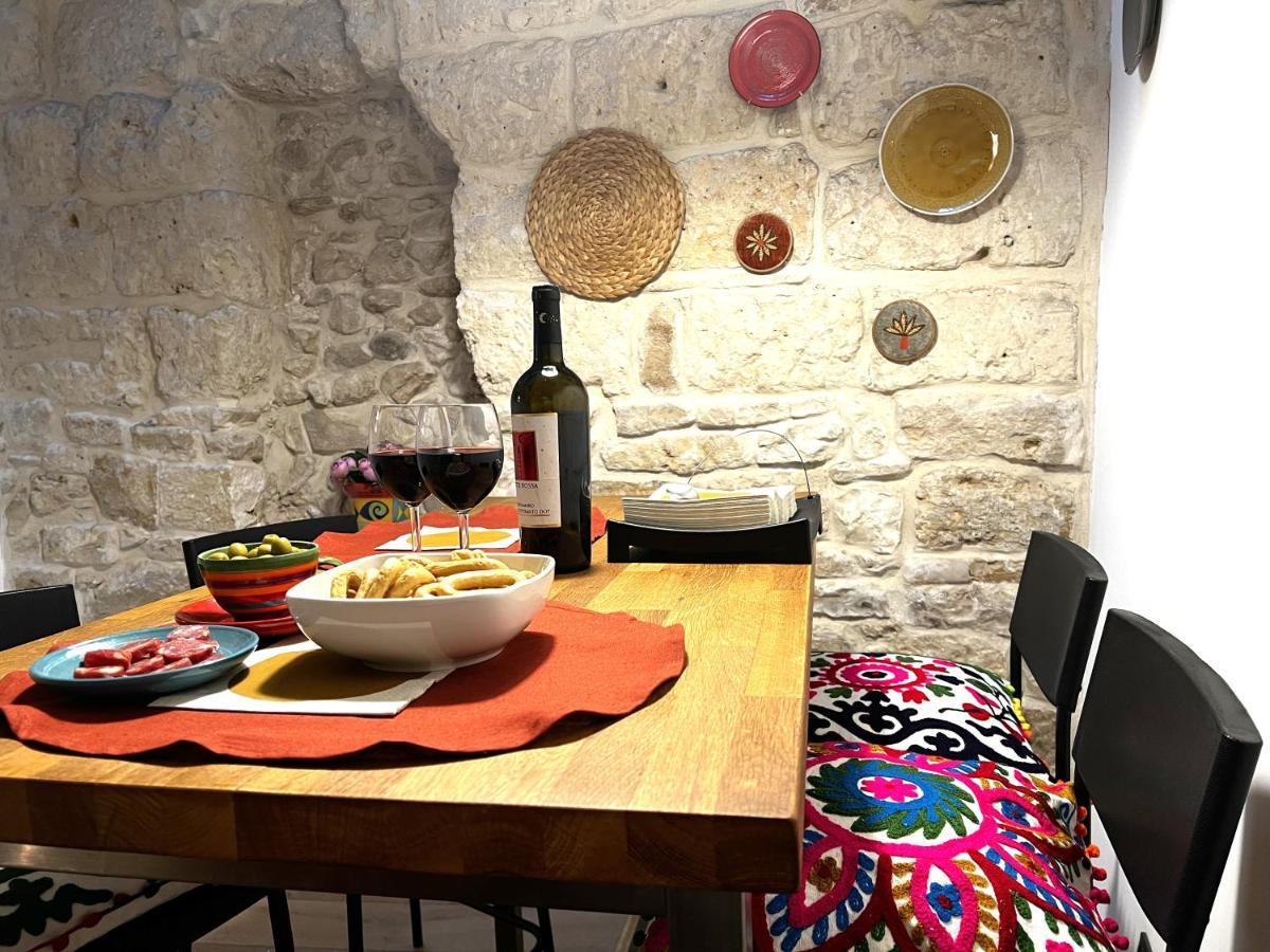 Palazzo Barone,nel Cuore Del Borgo Antico. Apartment Bari