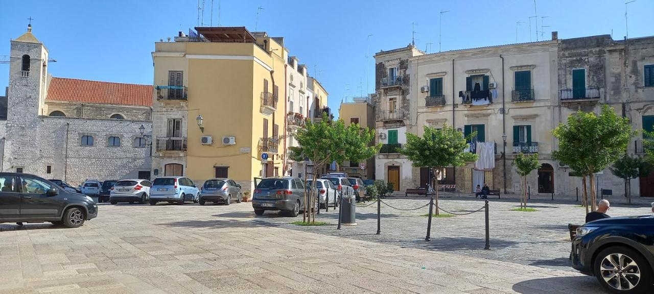Nelle Favole * Bari