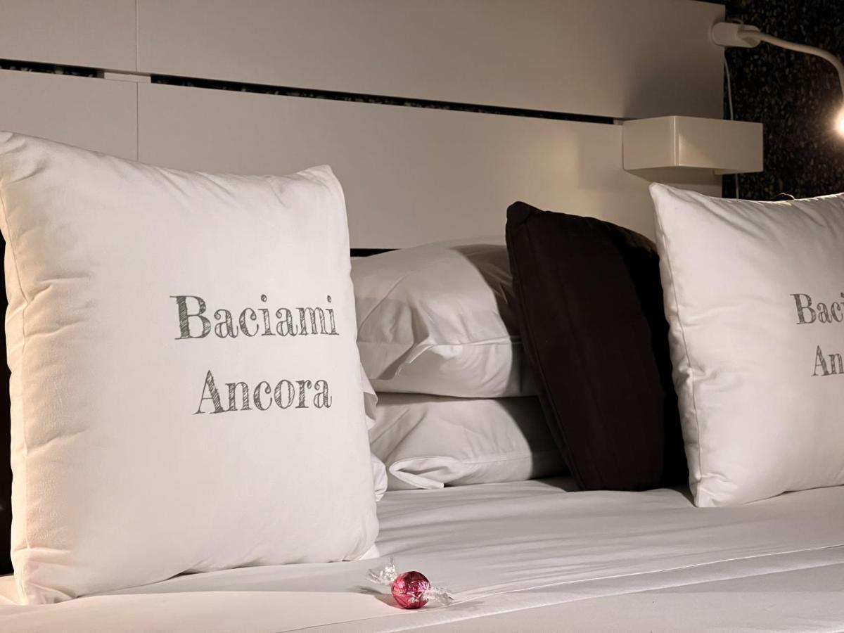 Baciami Ancora