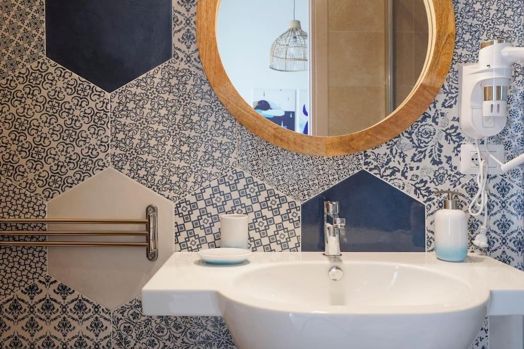 Apartman Mediterranea Apartment- Station - Free Wifi&netflix Bari
