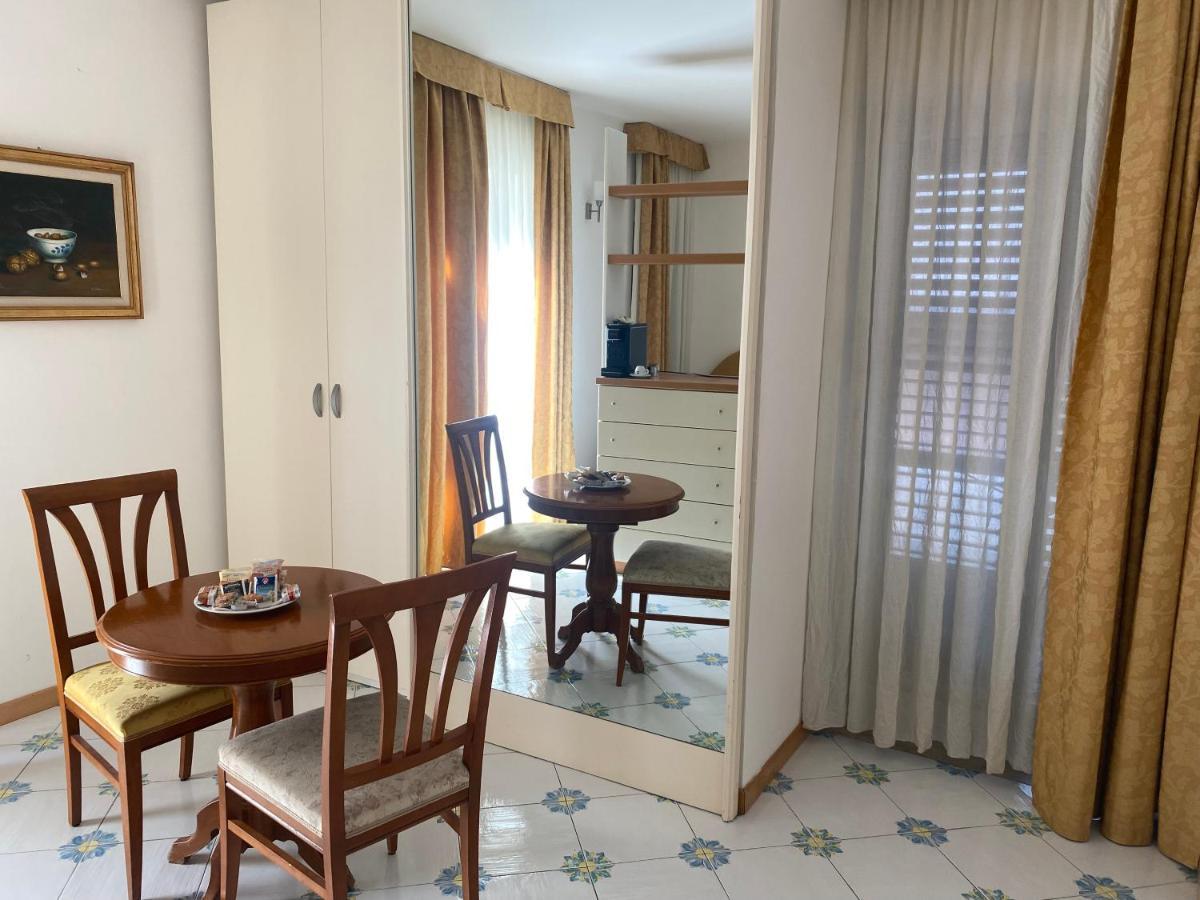 Guest house Gatto Bianco Le Dimore 3*