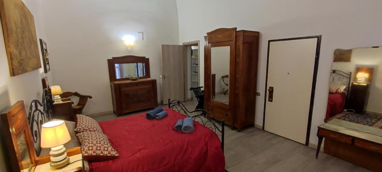 Very Apartment, By Shops, Bars, Restaurants * Bari