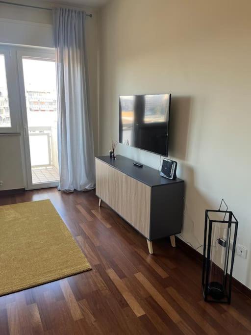 Apartamento 220 *