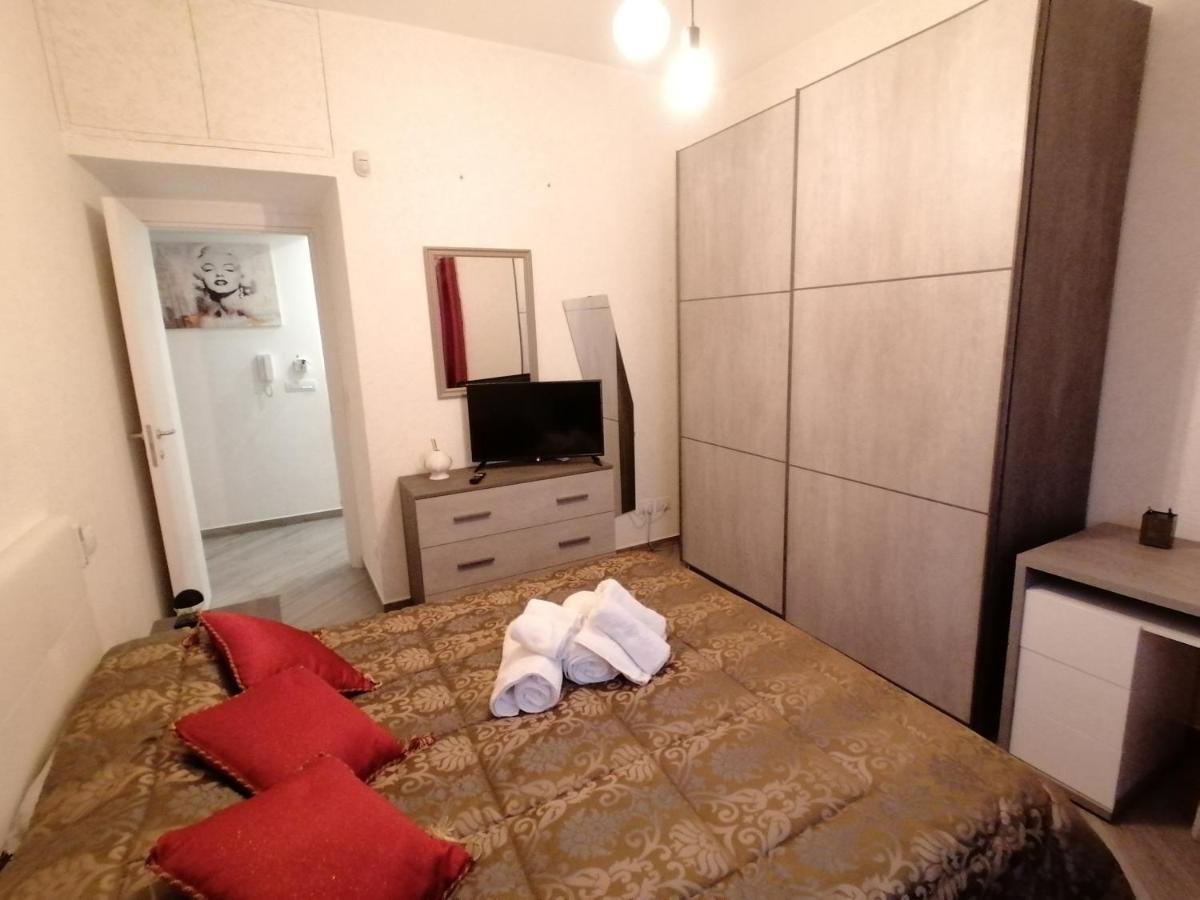 Apartment Vaticano Bed *