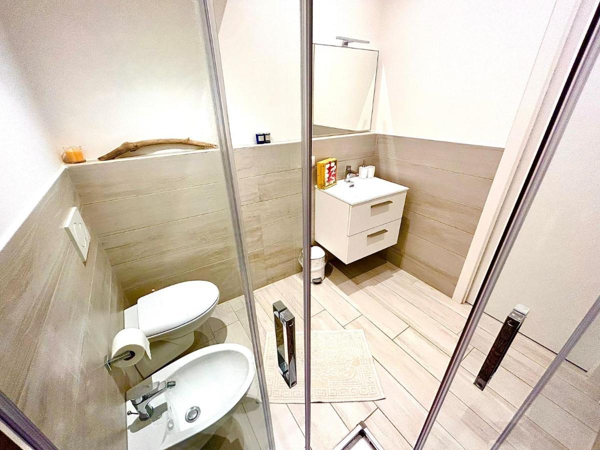 B8 Apartment