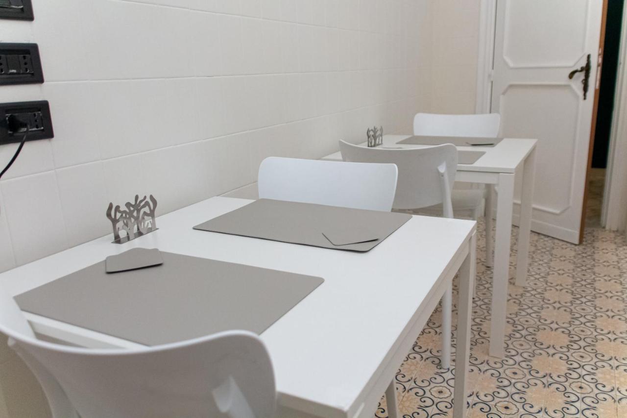 Interno 9 Guest house