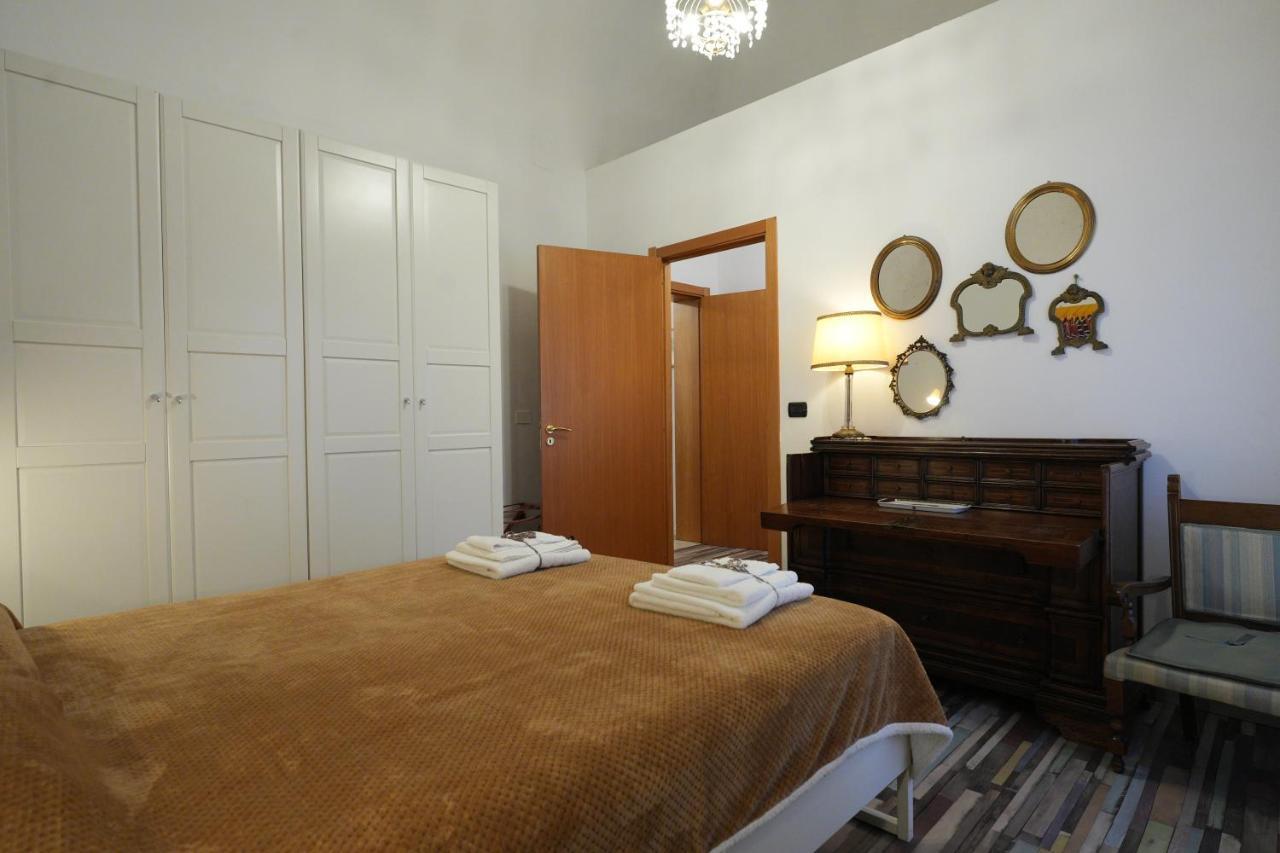 Apartment Murat Elli's Houses