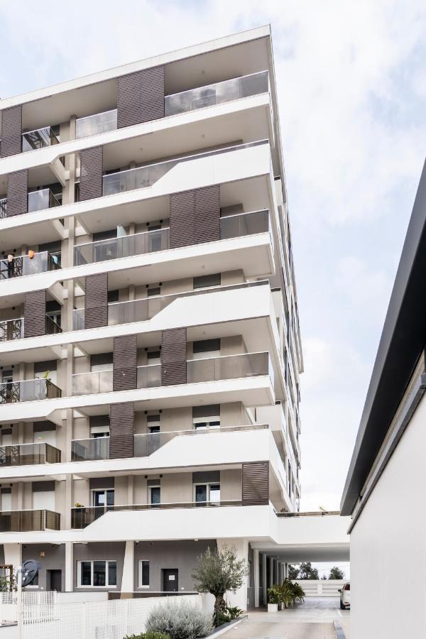 Gentile 46 Luxury Flat *