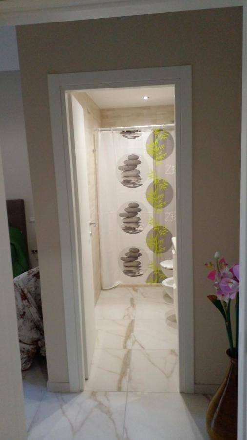 La Rosa Rossa Guest house