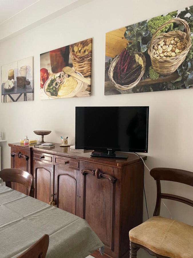 Lt Sax Apartment *