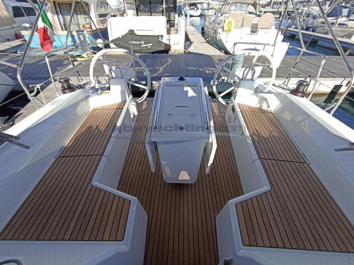 Boat Bari