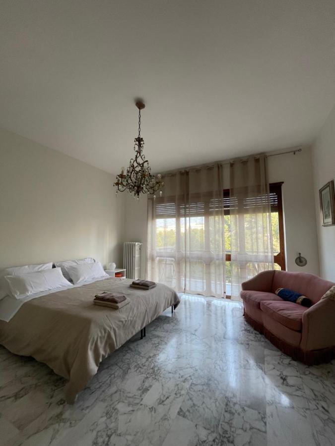 Apartment Lt Sax *