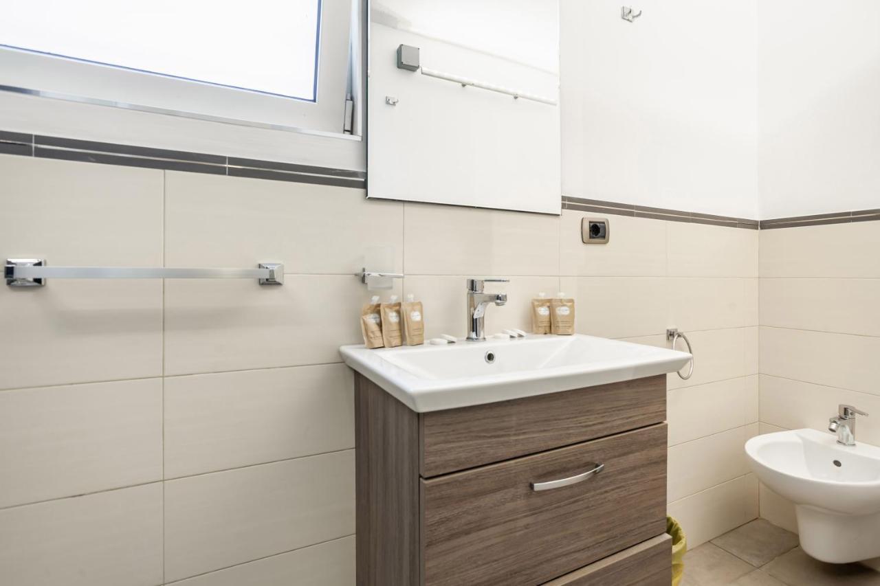 Cozy & - Netflix & Amazon Prime Apartment Bari
