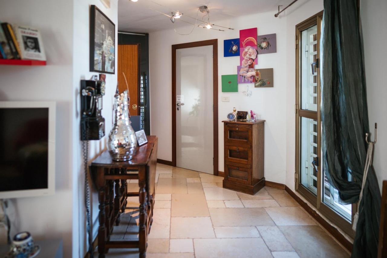 Appartamento Centro, Bivani Con Terrazzo. Bari