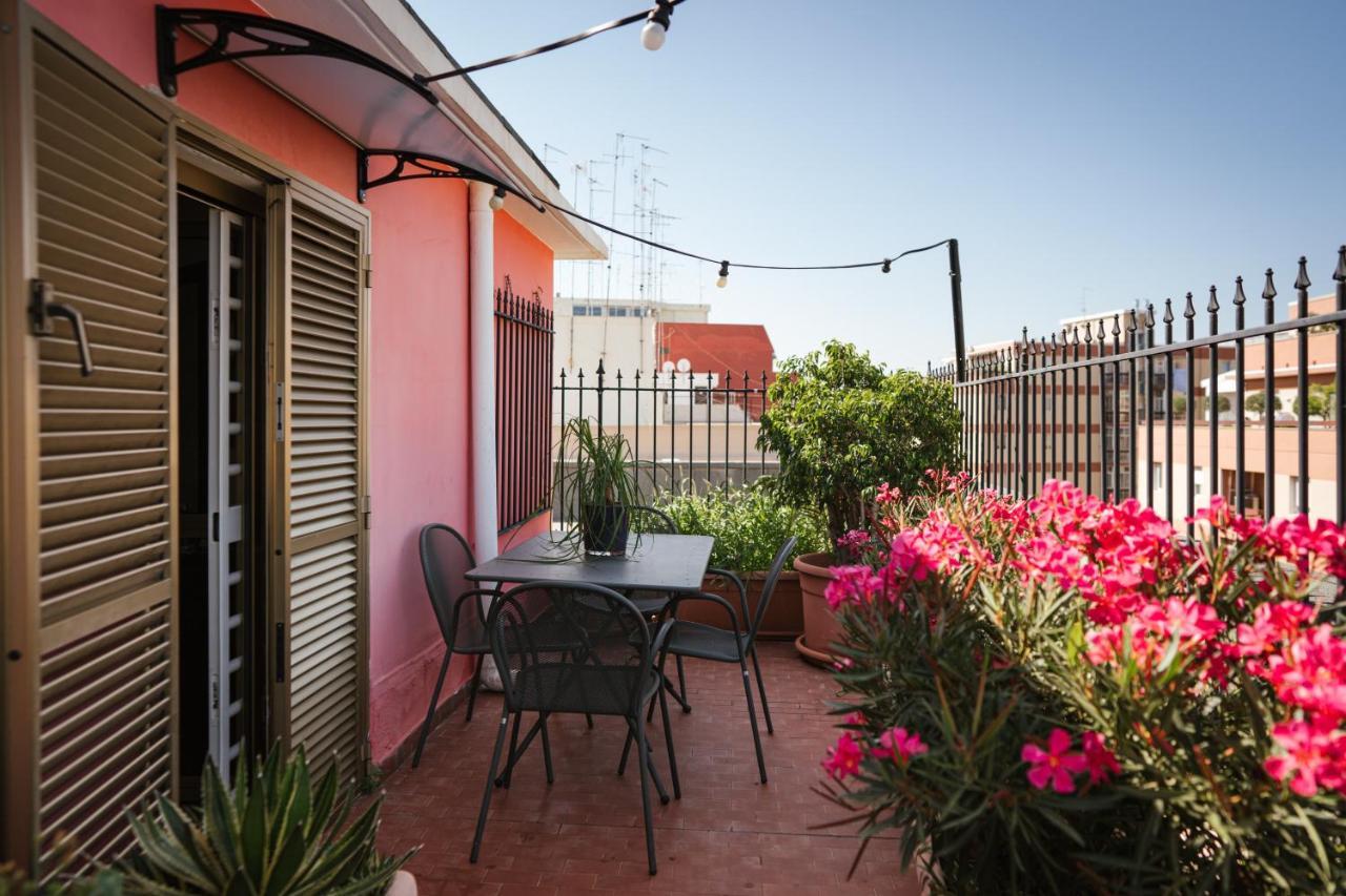 Centro, Bivani Con Terrazzo. Appartamento Bari