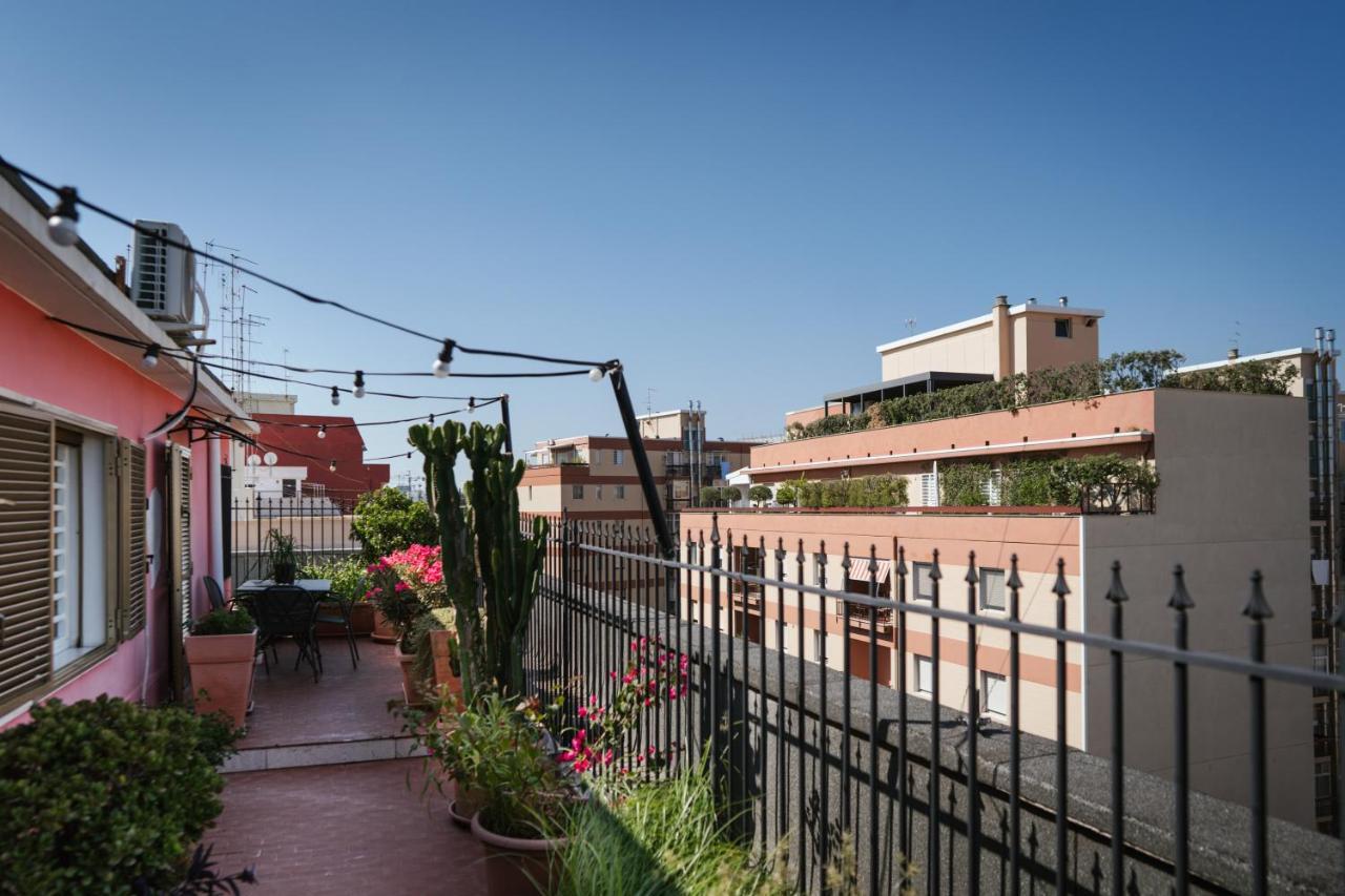 Centro, Bivani Con Terrazzo.