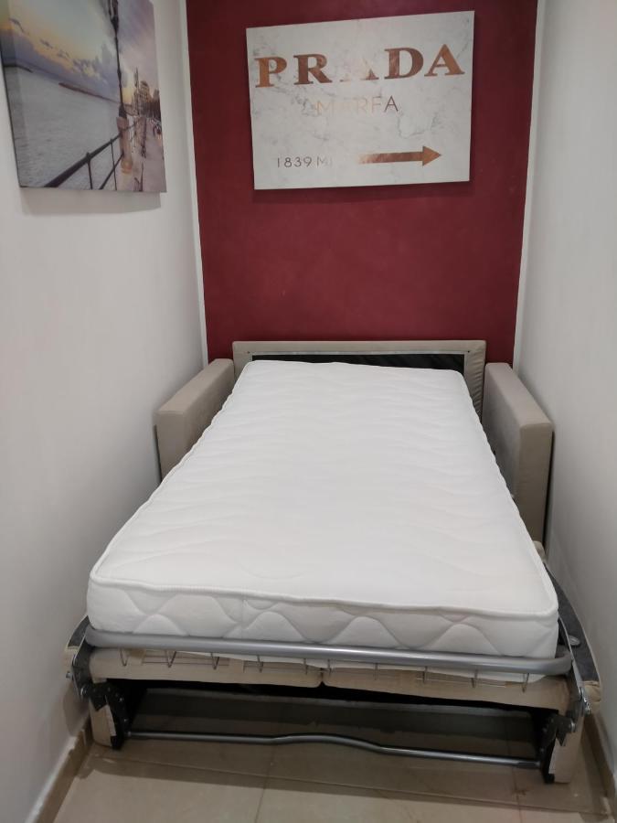 Romeo Nhà khách *