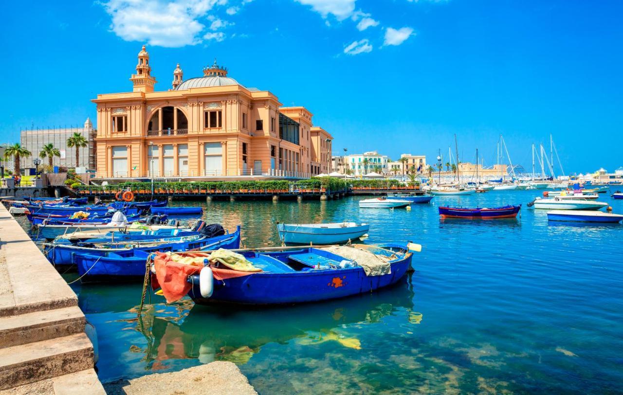 Apartment Seagull - Front And Sea View & Airport Bari