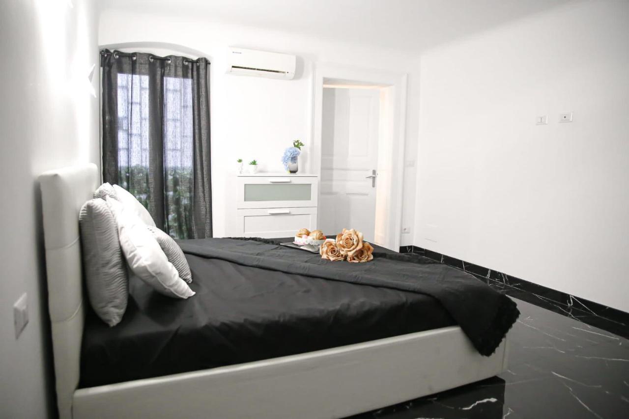 The Marble House Apartment