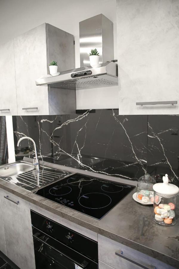 The Marble House Apartment