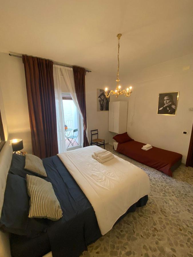 Căn hộ Casa Vacanze Cado Dalle Nubi 2 Ampie Stanze In 4-6 Posti Letto 1 Bagno Privato E Balconi Ideale Per Famiglie E Gruppo Di Amici *