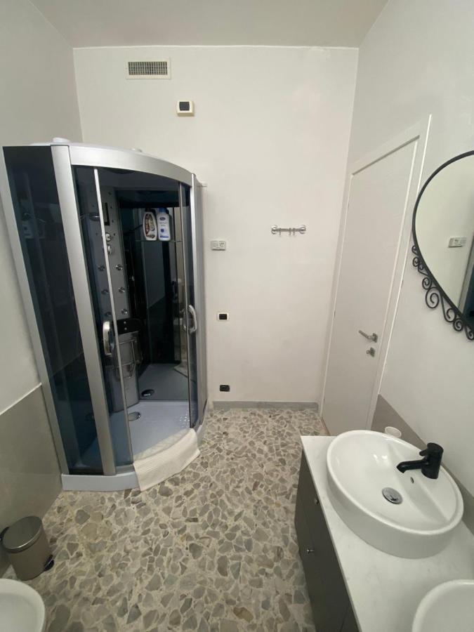 Intero 4 Da Letto 3 Bagni 12 Posti Letto Cado Dalle Nubi Bari