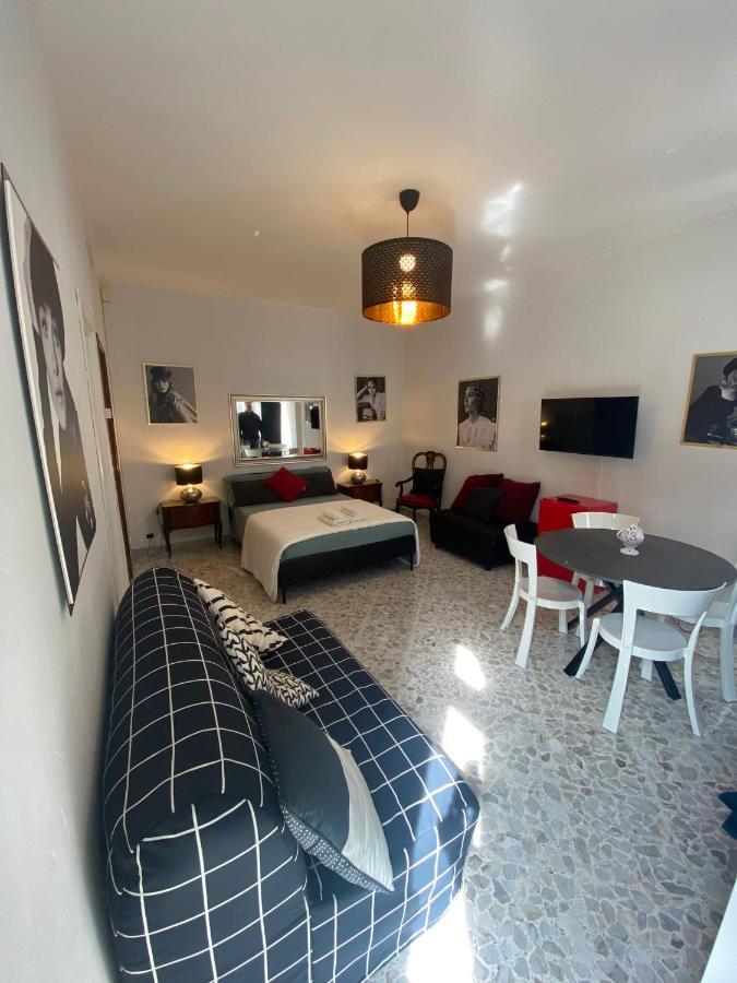 Apartment Intero 4 Da Letto 3 Bagni 12 Posti Letto Cado Dalle Nubi