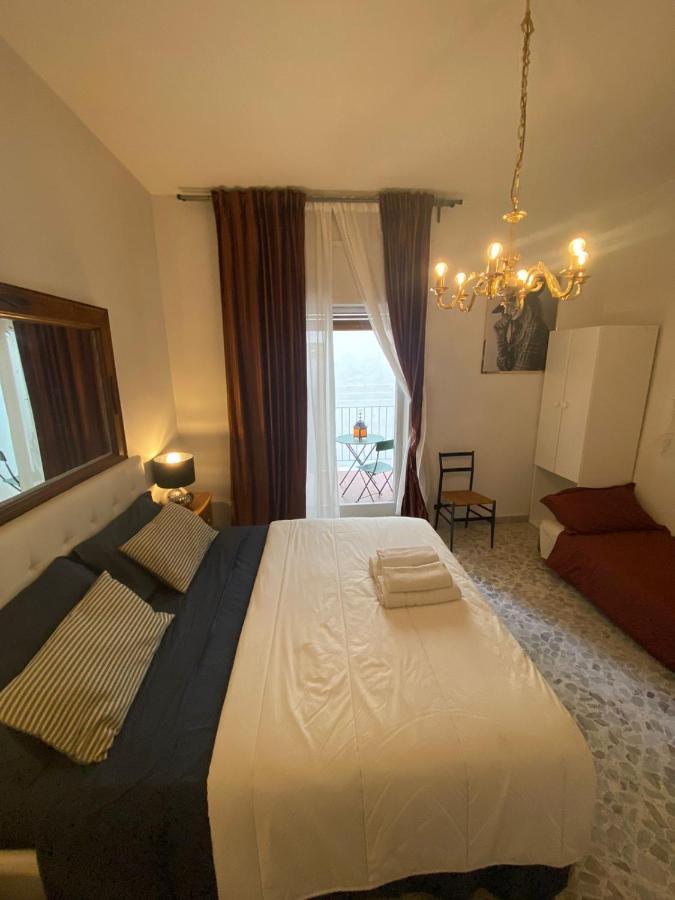 Căn hộ Casa Vacanze Cado Dalle Nubi 2 Ampie Stanze In 4-6 Posti Letto 1 Bagno Privato E Balconi Ideale Per Famiglie E Gruppo Di Amici *