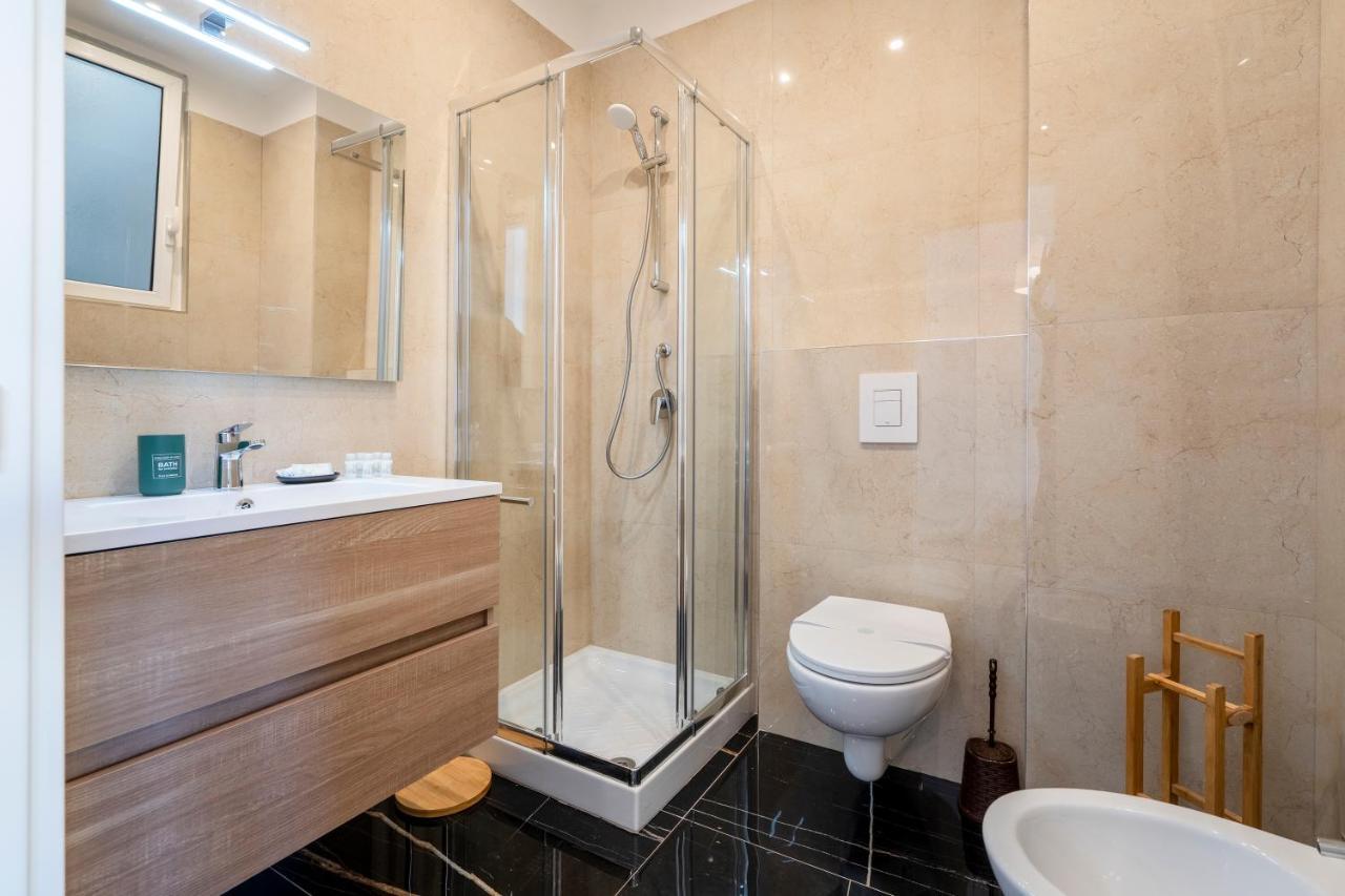 Appartamento & Elegant Loft - With Balcony Bari