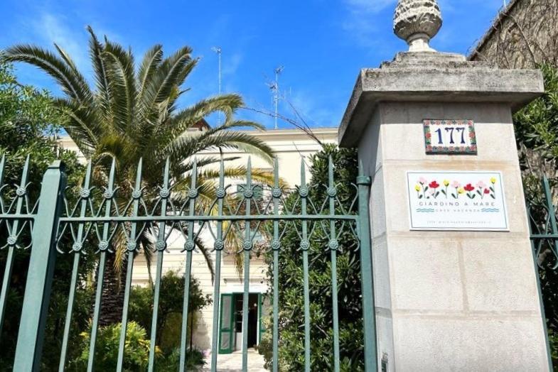 Giardino A Mare Apartment *