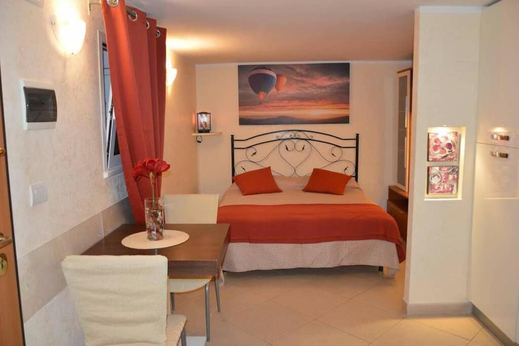 Olimpia House - Station Apartment Bari