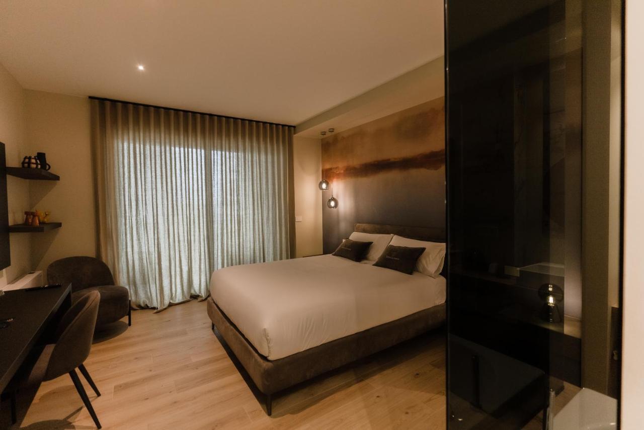 'tabula Rasa Exclusive Rooms' * Bari