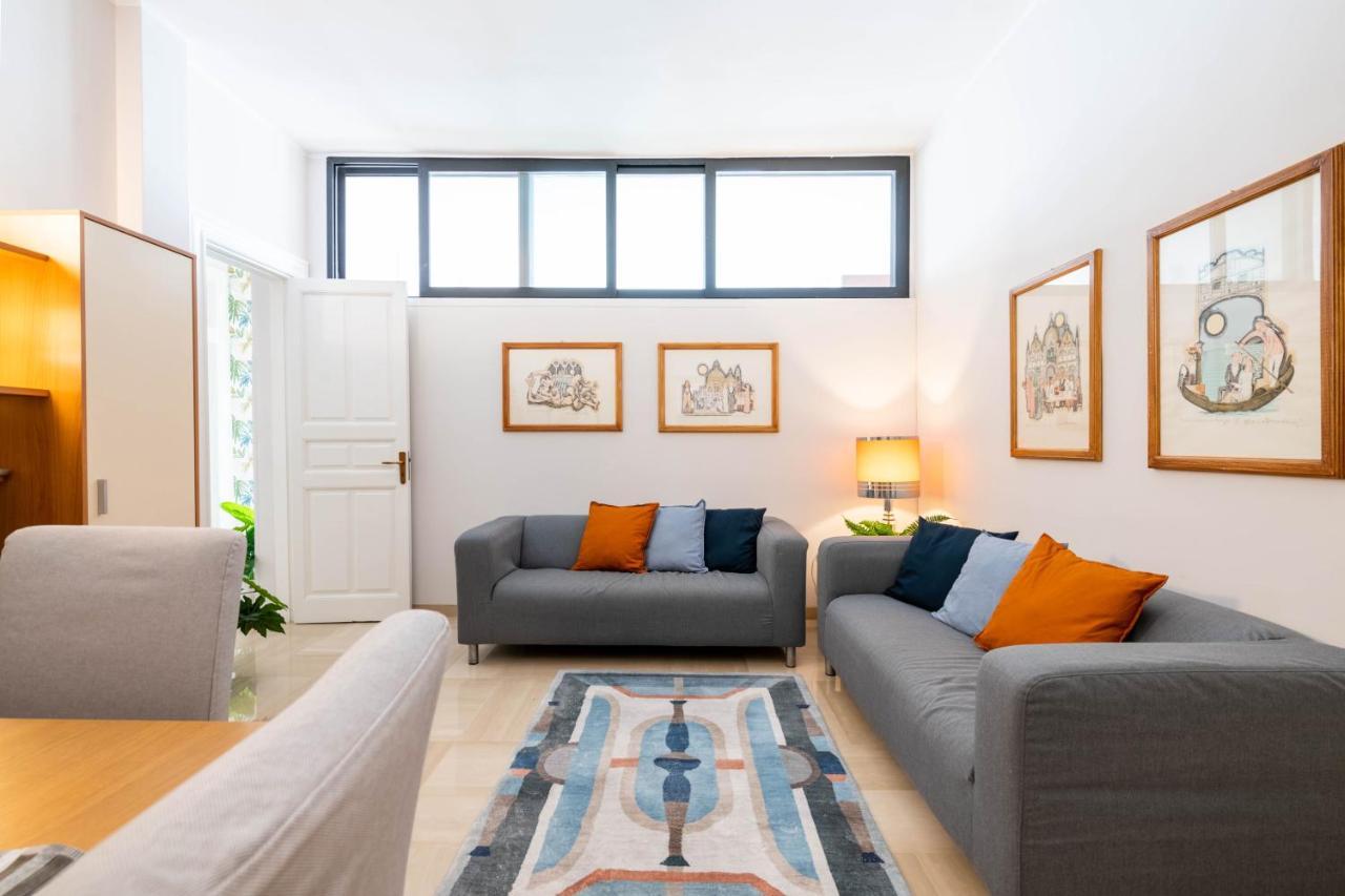2 Bedrooms Penthouse In The Center Bari