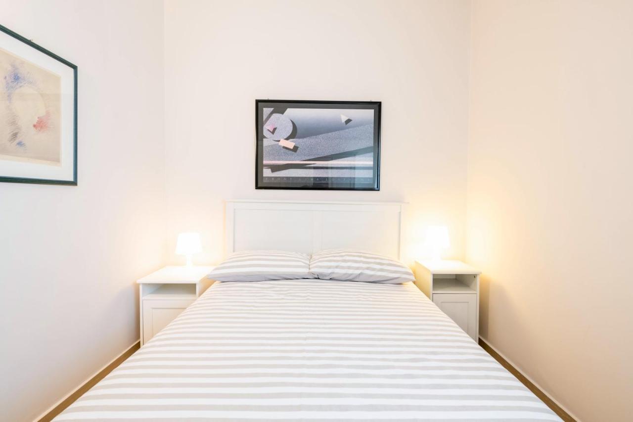 2 Bedrooms Penthouse In The Center Apartman *