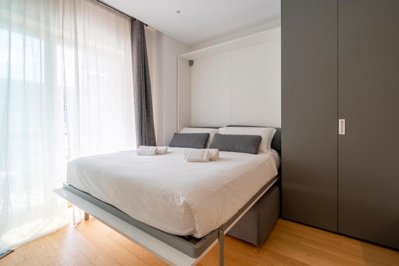 Twelve12 - Universita & Stazione Aparment Căn hộ *