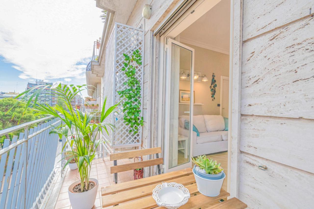 Modern To Relax In The Center Apartment Bari