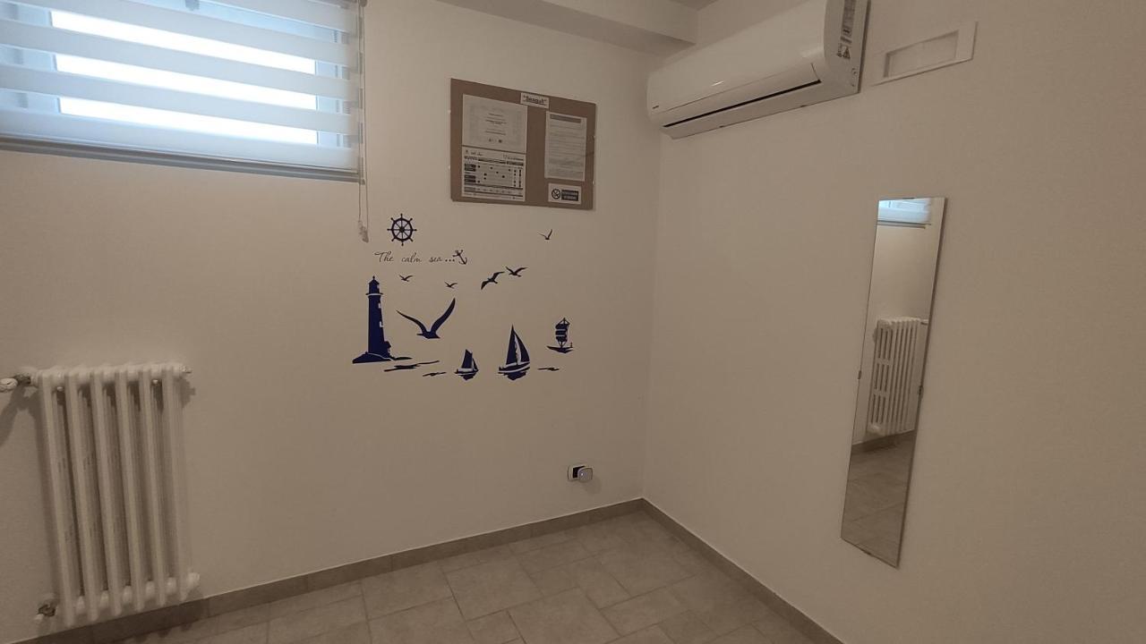 Seagull - Front And Sea View & Airport Apartment *