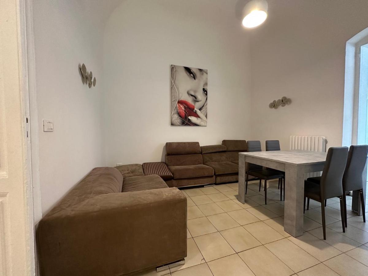 Cconforthotels Crispi Apartamento *