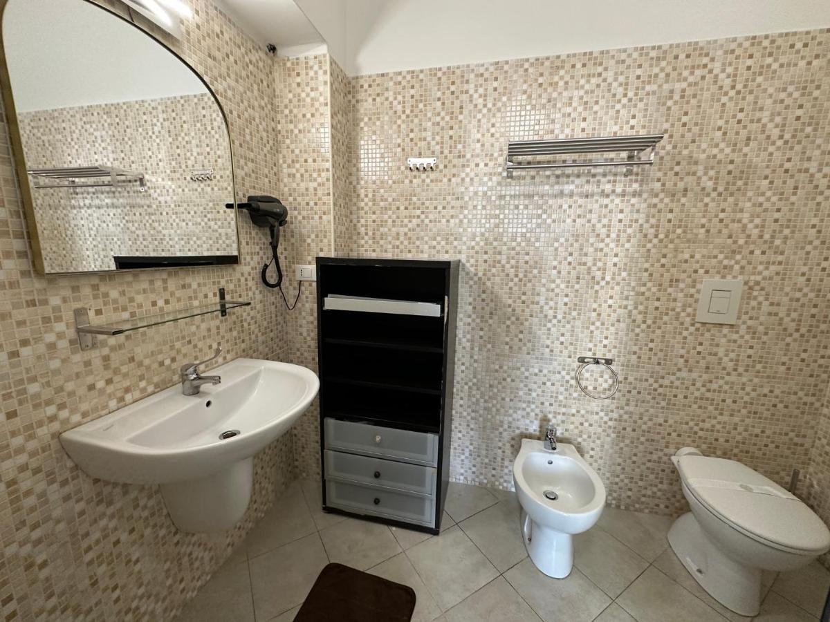 Cconforthotels Crispi Apartamento