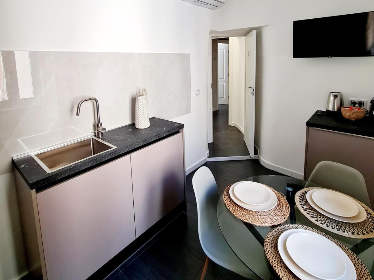 Lena Vecchia Apartment