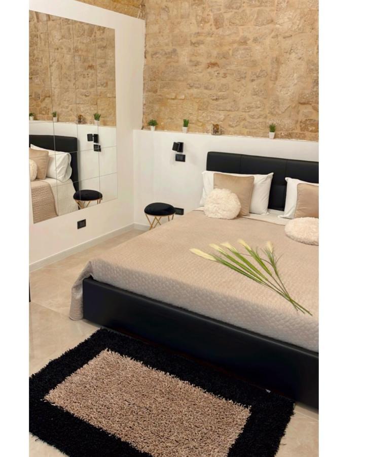 Whiteflower Apartment *