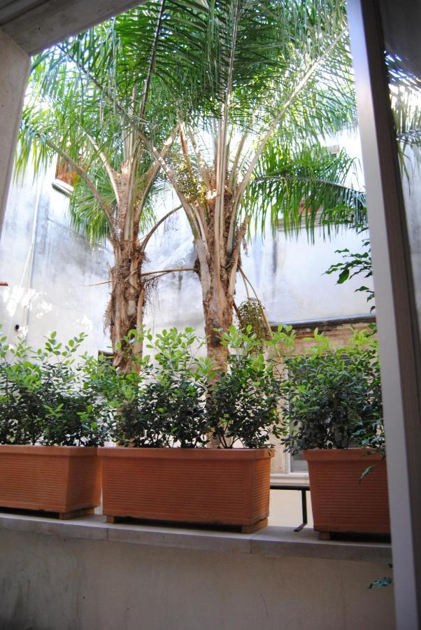 Flo House Bari